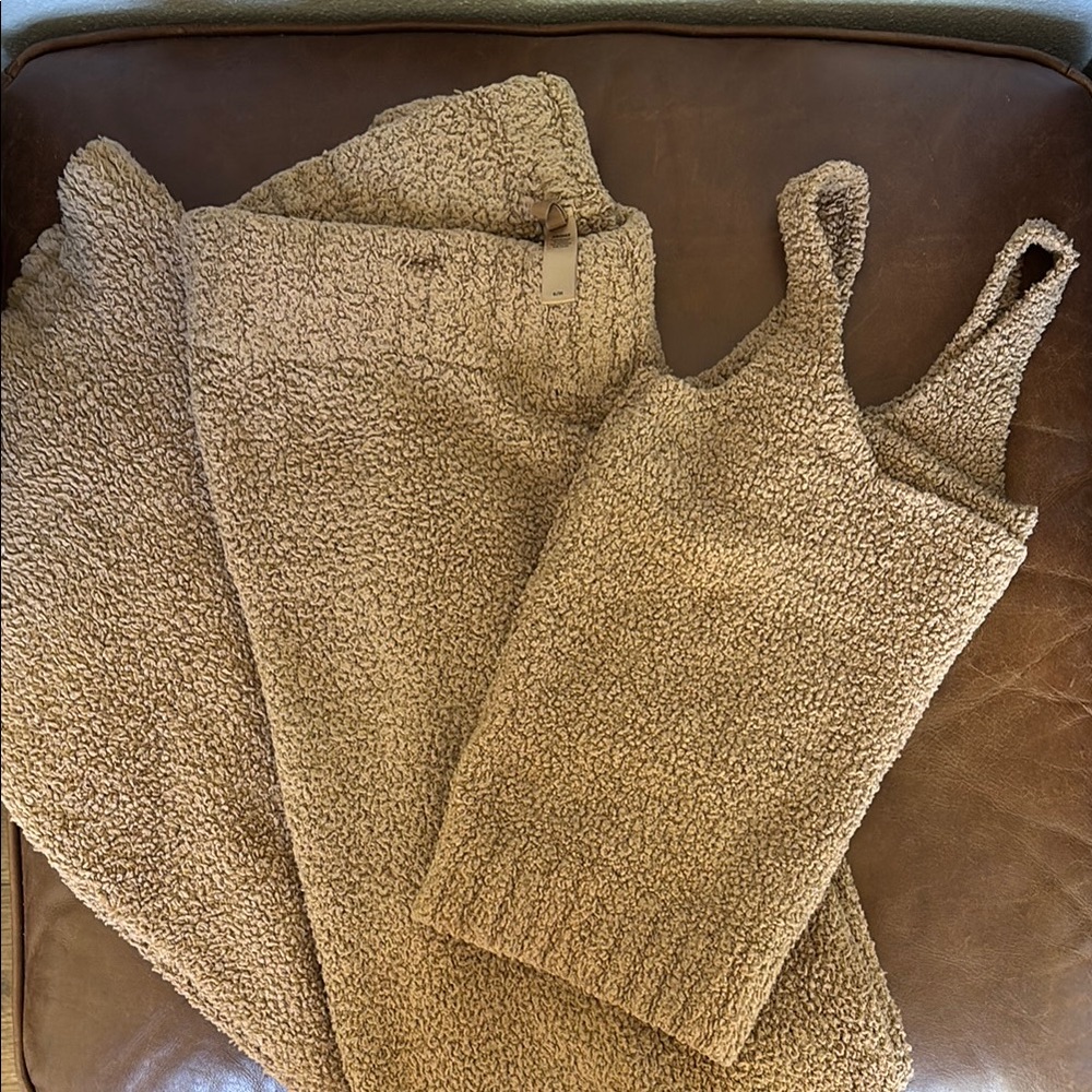SKIMS Tan Sherpa Lounge Set